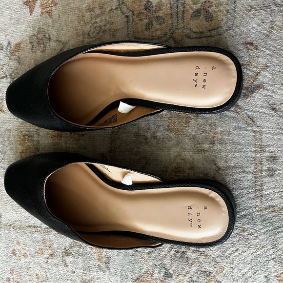 A New Day Black Textured Women's Mules NWOT - Picture 5 of 6